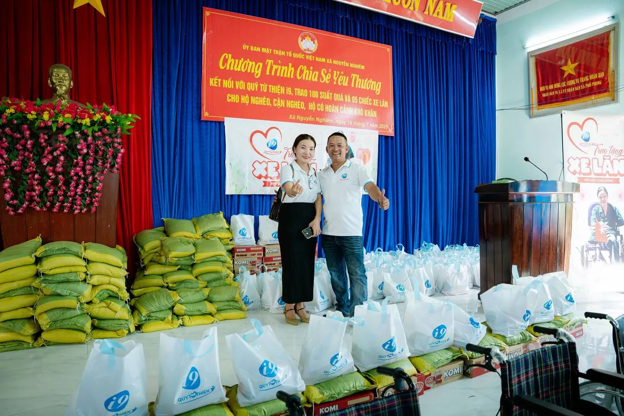 Hỗ trợ qua Hotline tại FABET